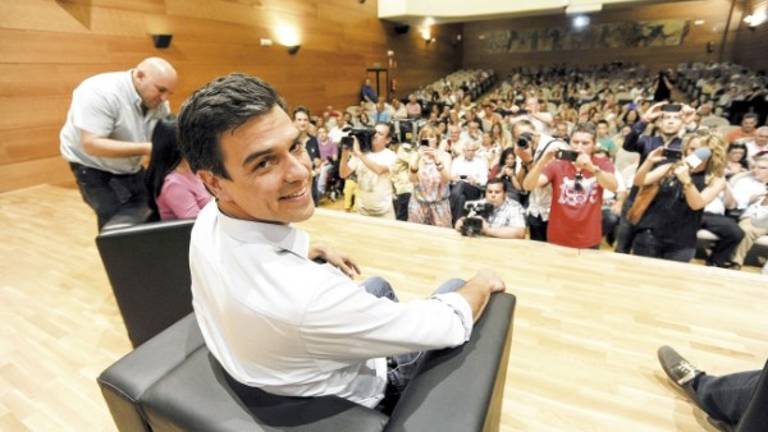 Sánchez defiende que sus avales son fruto del trabajo