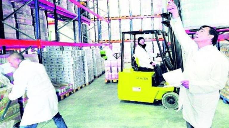 El Banco de Alimentos espera para abrir su sede en Linares