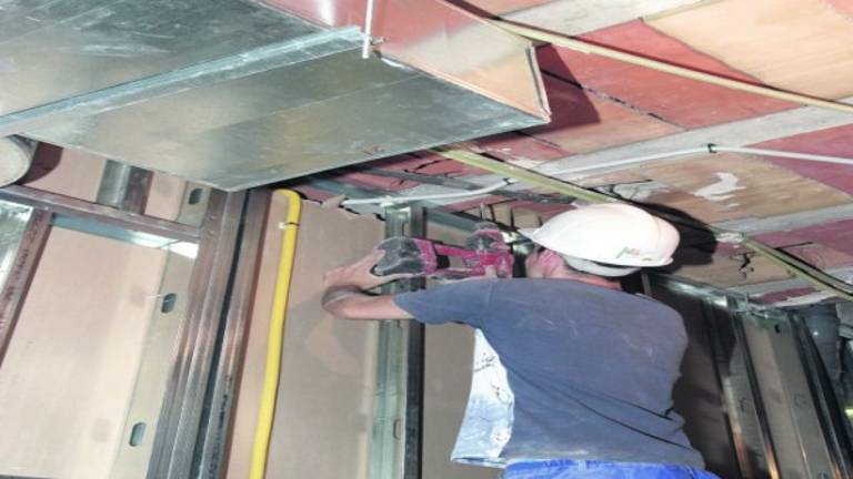Ni industria ni servicios