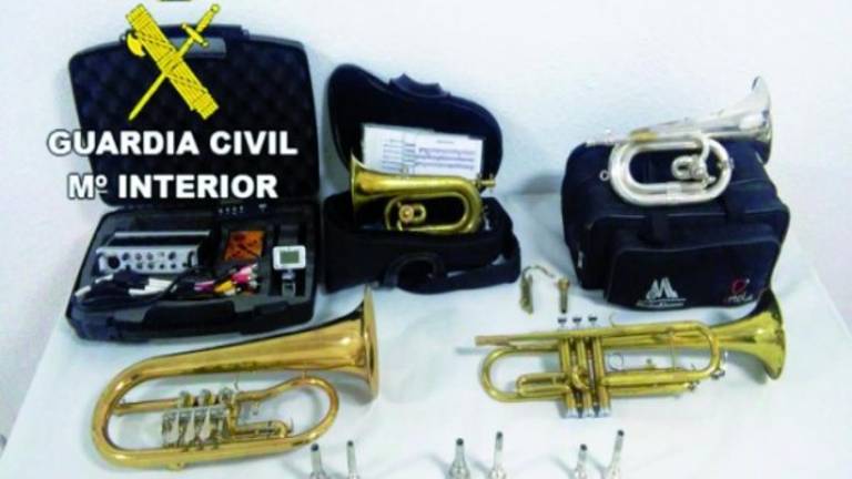 Detenidos dos villanoveros por “silenciar” a una de las bandas