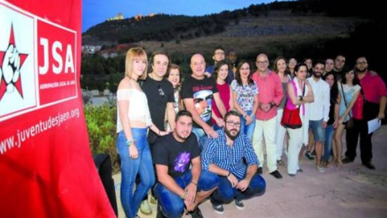 Varios poetas dan una nueva vida al Cerro de Los Lirios
