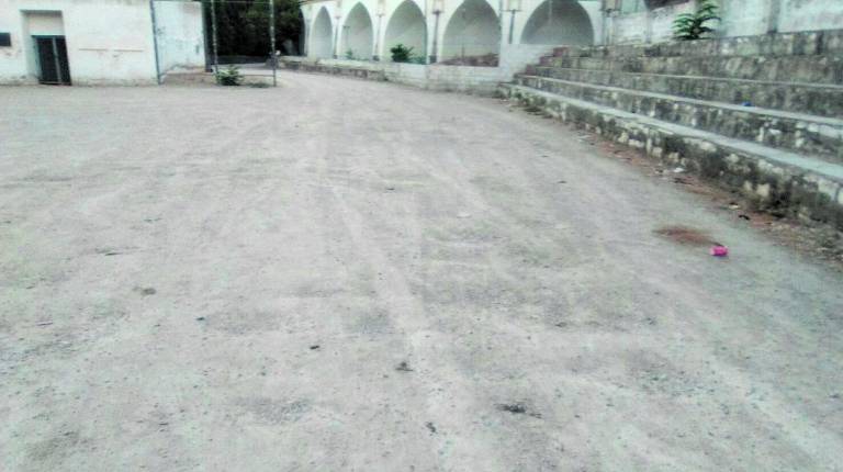 ZONA. <i>El aparcamiento, cada vez menos utilizado, está junto a los depósitos, cerca de la Carretera de Circunvalación.</i>