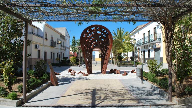 Las mujeres sudan la camiseta