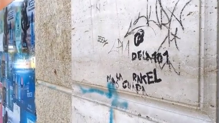 Pintadas en Jaén: Paredes llenas de incivismo