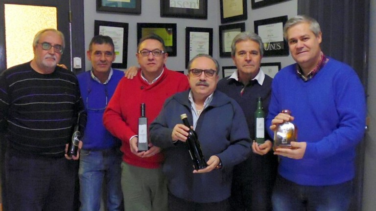 Aceite de Martos para los galardonados y los congresistas en Jaén