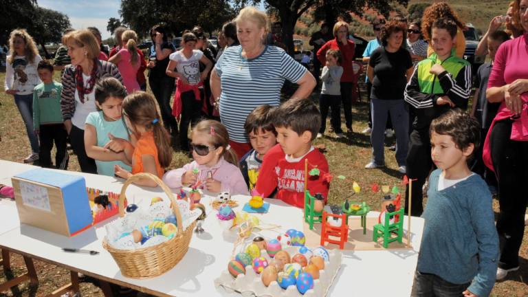 Un municipio “con los huevos por delante”