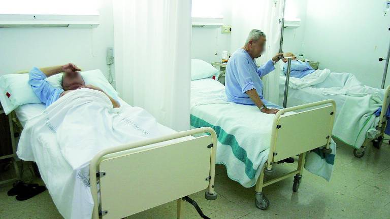 Setenta y dos habitaciones triples