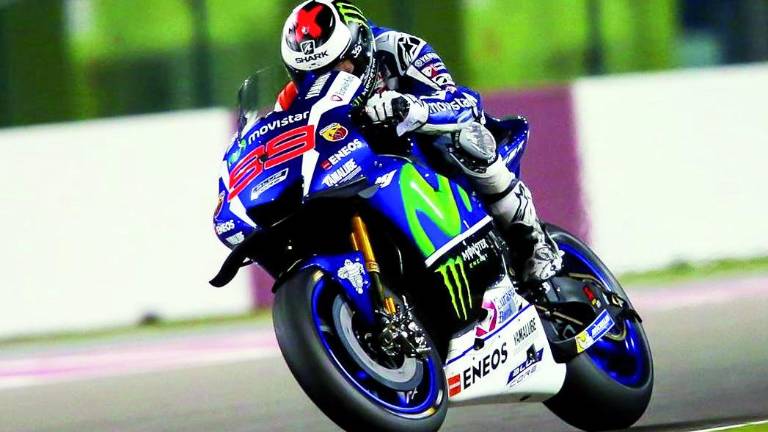 Lorenzo arranca con autoridad