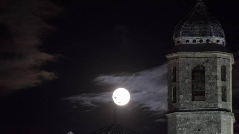 La Luna más brillante y literaria