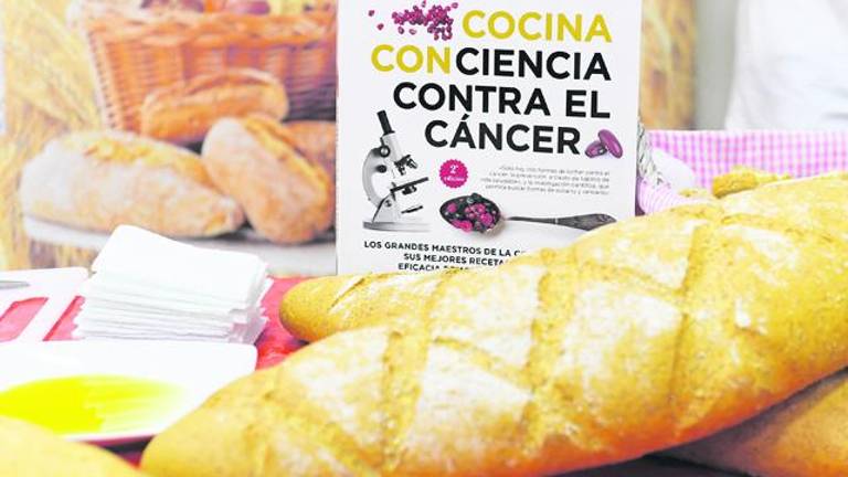 Libro solidario para luchar contra el cáncer e investigar