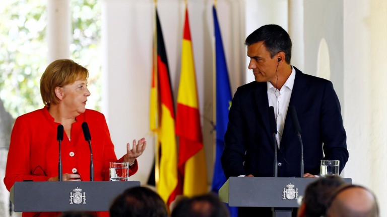 Sánchez y Merkel acuerdan intensificar la cooperación