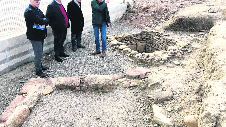 La rica arqueología de Cástulo, a juicio de Posteguillo y Eslava