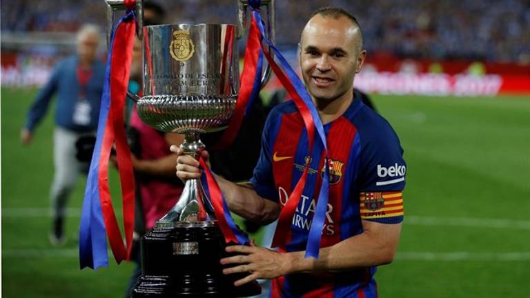 Iniesta, sobre Cataluña: “Antes de que nos hagamos más daño; dialoguen”
