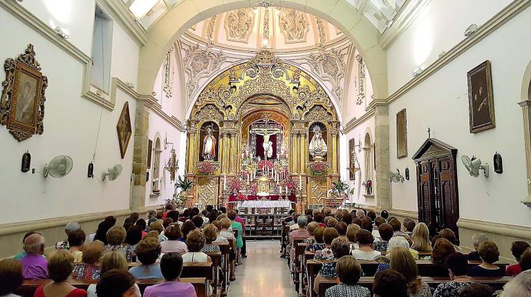 TRIDUO.<i> Celebración religiosa en la ermita del Cristo de la Misericordia. </i>