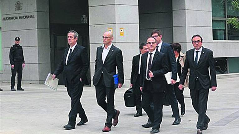 Fiscalía pide 25 años de prisión para Junqueras por rebelión