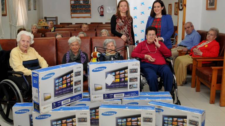 La Caixa dona 10 televisores