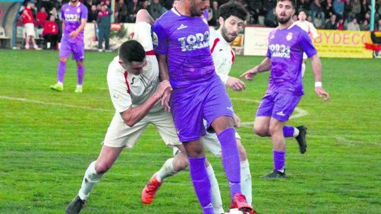 El Real Jaén da un paso firme hacia el play off