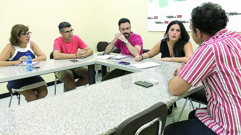 El PSOE acusa al Gobierno de “borrar” el tren de la provincia