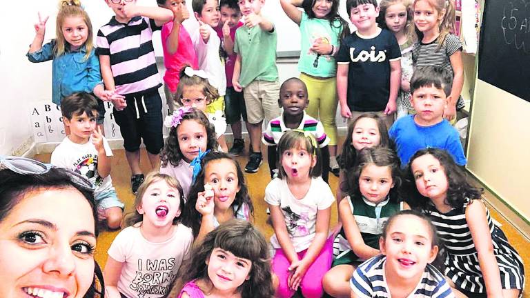 La educación no ha muerto gracias a grandes luchadoras