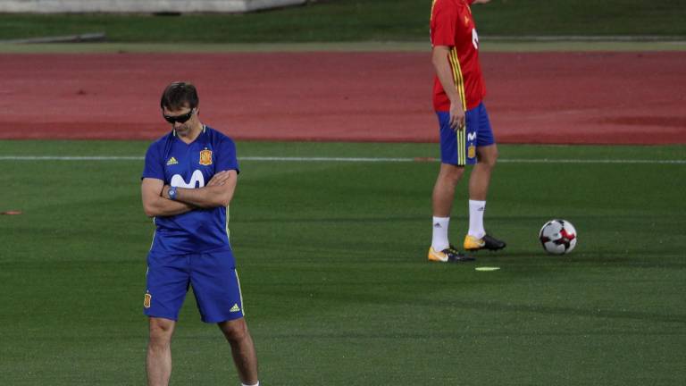 La selección española sale en defensa de Piqué