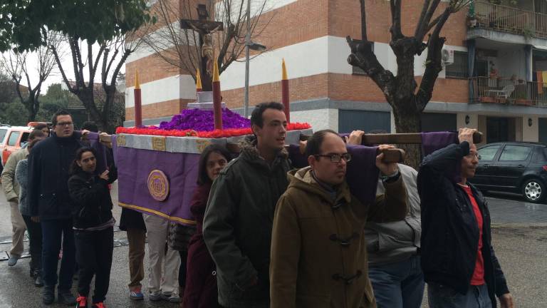 Viacrucis que retan a la lluvia