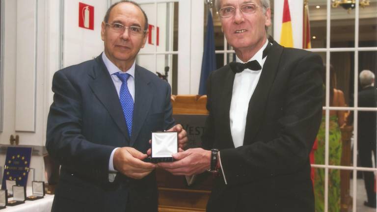 “Estudio las flores de Bach”
