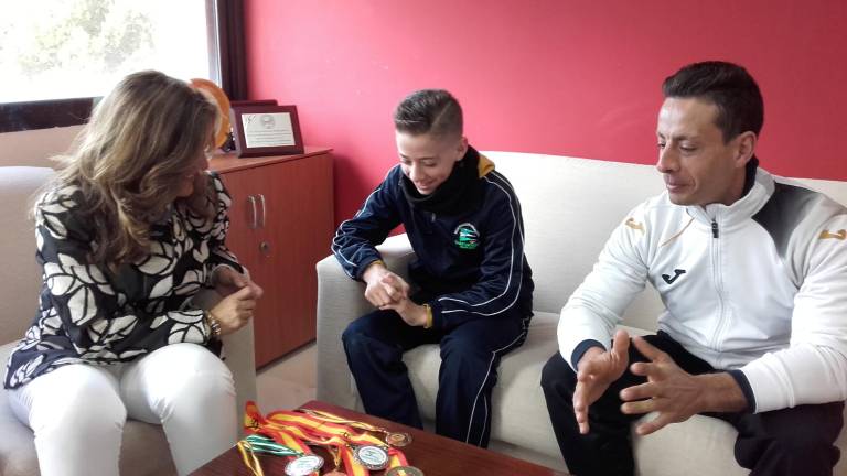 Felicitaciones a Moisés García tras vencer en el campeonato de España de Taekwondo