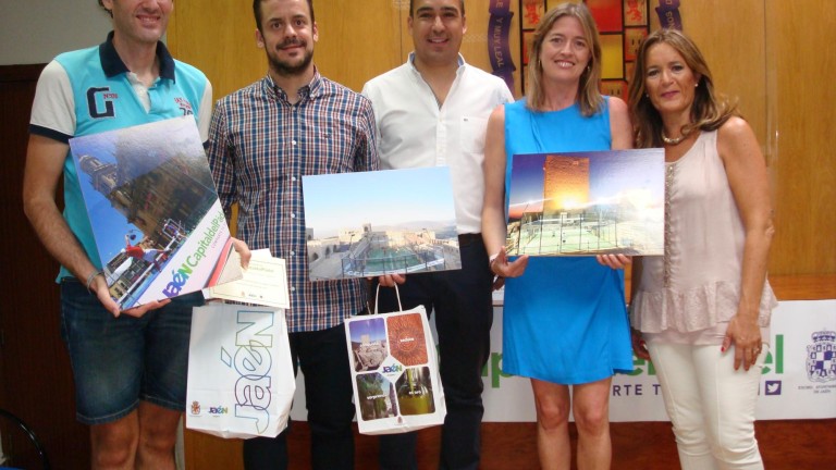 El Ayuntamiento entrega los premios del concurso fotográfico #Jaéncapitaldelpadel