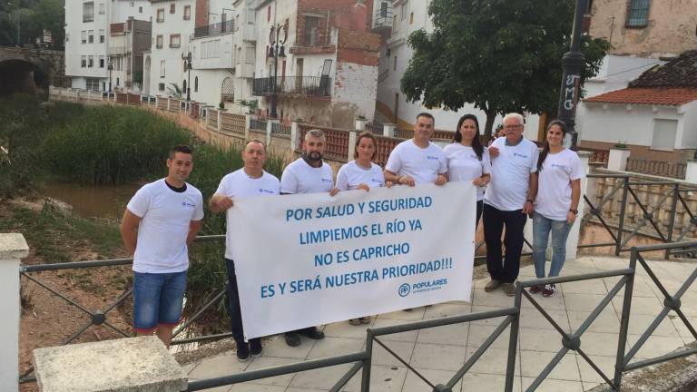 Limpieza en el río Guadalimar