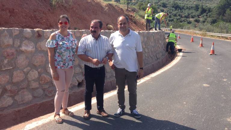 Obras en carreteras y caminos de Orcera