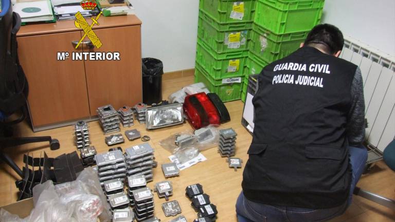 Ocho detenidos por el robo de componentes electrónicos en empresas de Martos