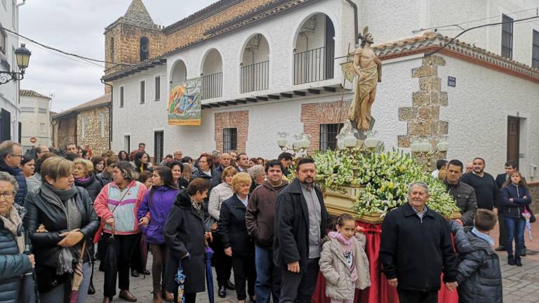 Eucaristía de Pascua y solemne desfile