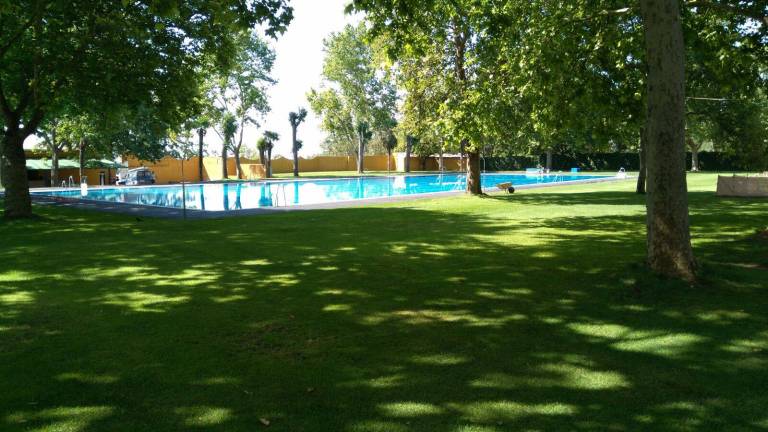 Más de 20.000 personas pasan por la piscina de Baeza