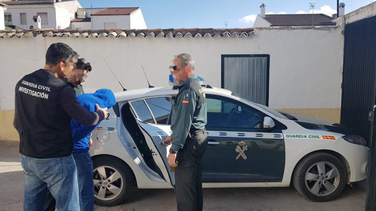Detenidos por extorsión y tráfico de drogas en Martos