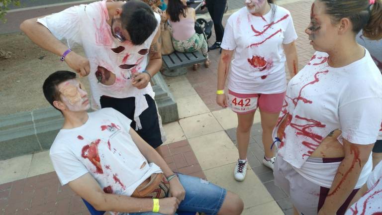 El apocalipsis zombie contagia a los jóvenes