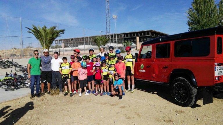 El Ayuntamiento inicia la Escuela de Ciclismo con Manuel Beltrán