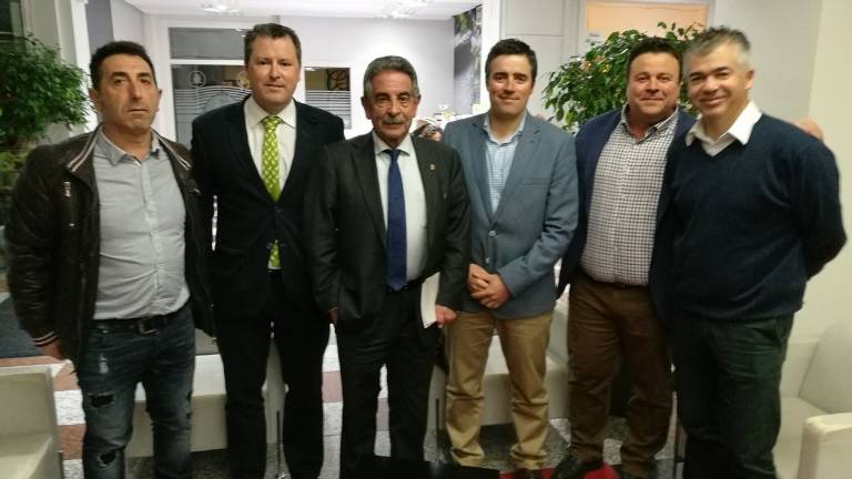 Revilla “cata” la calidad del oro líquido jiennense