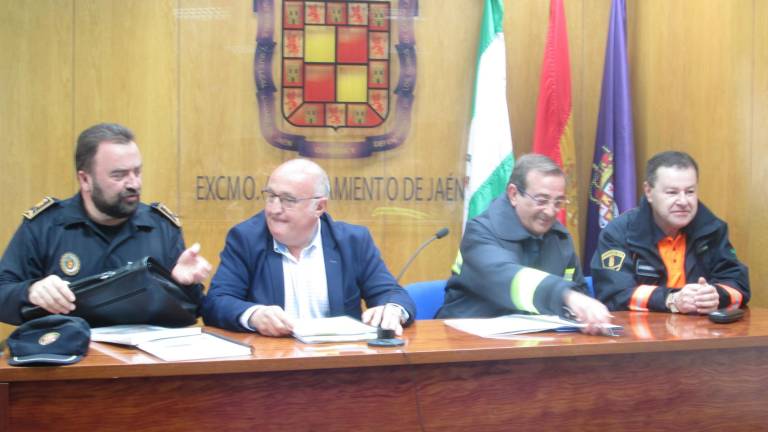 Protección Civil incorpora una unidad canina de rescate en la capital