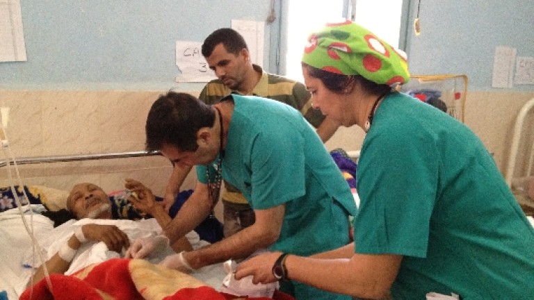 Sanitarios de Jaén atienden a 40 pacientes en campos de refugiados saharauis