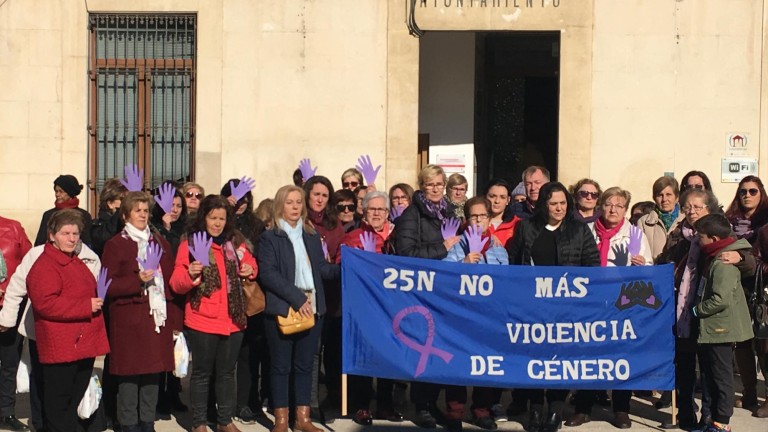 Concentración beatense contra la violencia de género “Ni una menos”