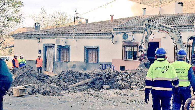 Desalojo de casas en La Guardia por unas grietas