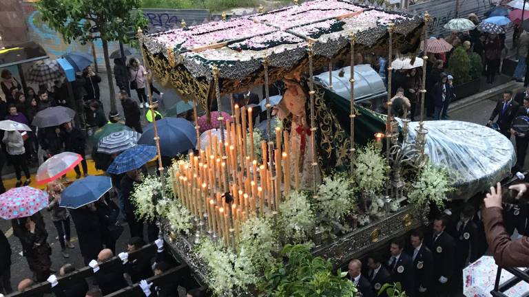 Un Viernes Santo interrumpido