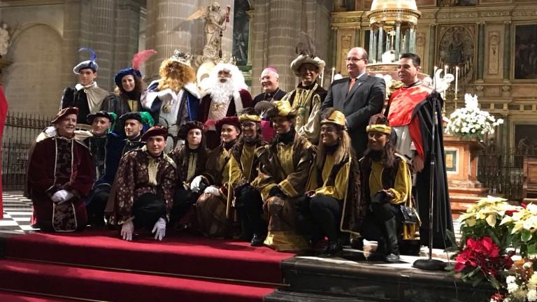 Los Reyes Magos visitan Jaén en una noche mágica