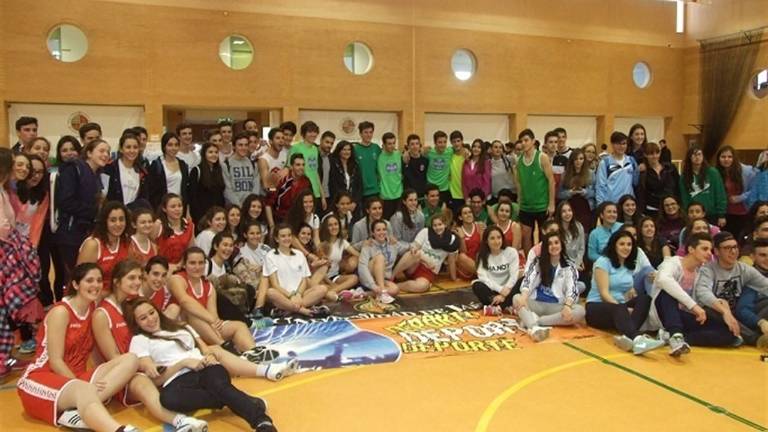 Un millar de escolares participan en el Trofeo Acceso “Universidad de Jaén”