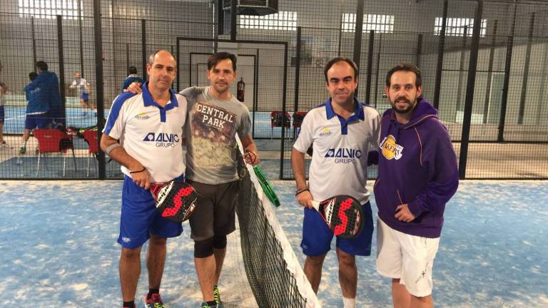 El pádel, mejor solidario
