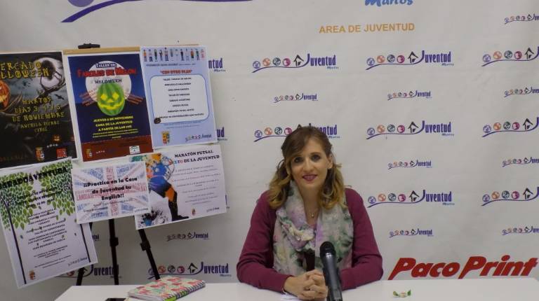 CONTENIDOS. <i>Rosa María Barranco presenta el programa de actividades Con Otro Plan.</i>