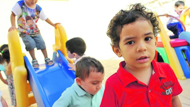 Fiesta del agua en la escuela Cervantes