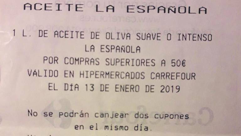 UPA critica que se regale el aceite en las tiendas