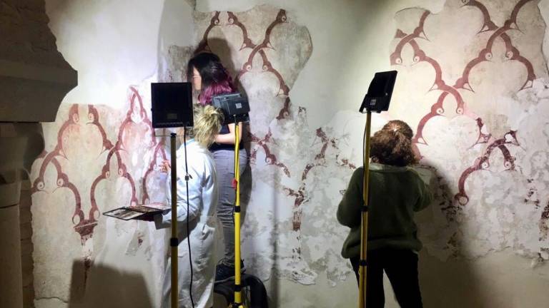 Hallan más frescos del siglo XII en los Baños Árabes