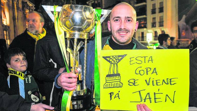 Jaén se rinde con pasión ante los bicampeones de España